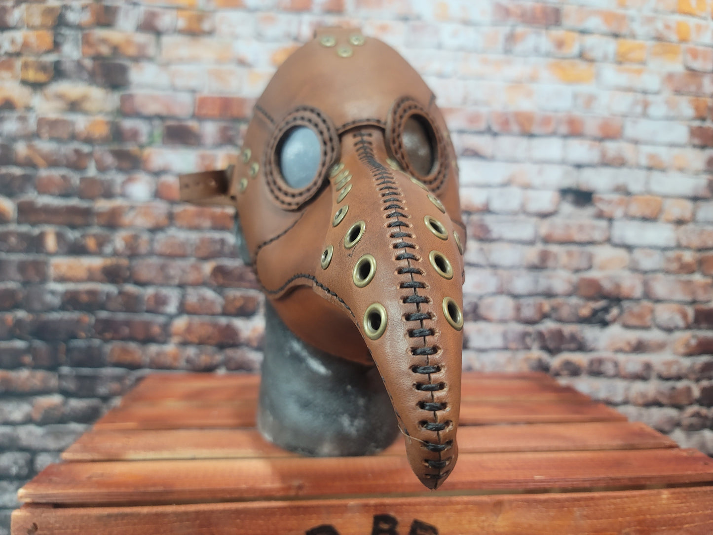 Plaugue Mask Brown