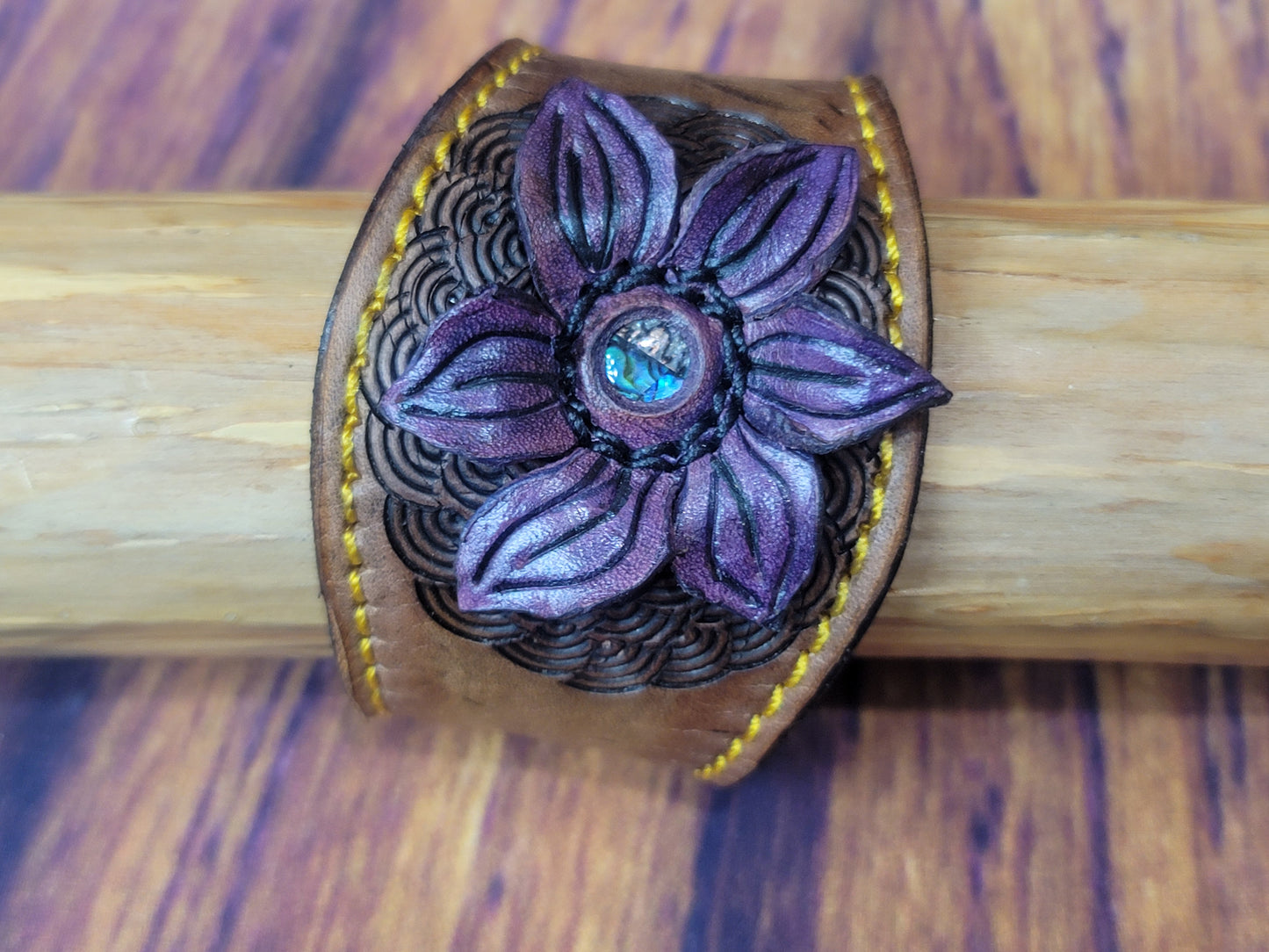 Bracelet Floral Smal Abalone 5.75"