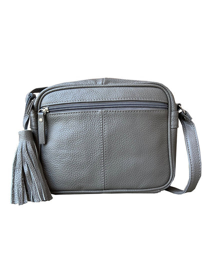   3 pockets, crossbody or shoulder bag.